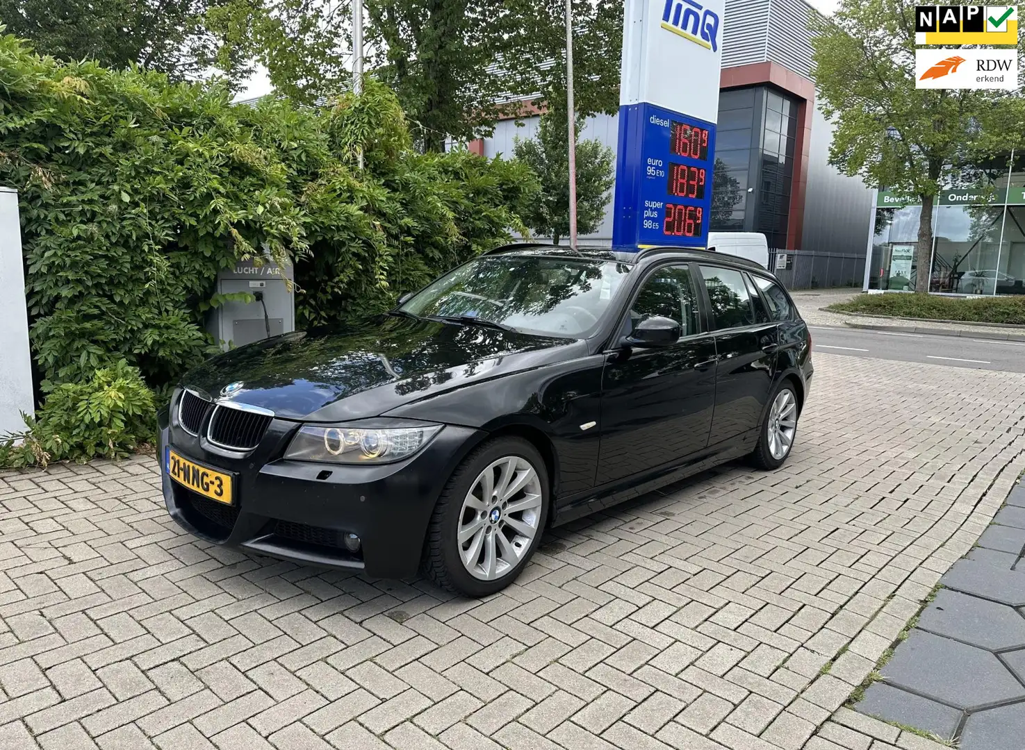 BMW 318 3-serie Touring 318i Business Line Zwart - 1