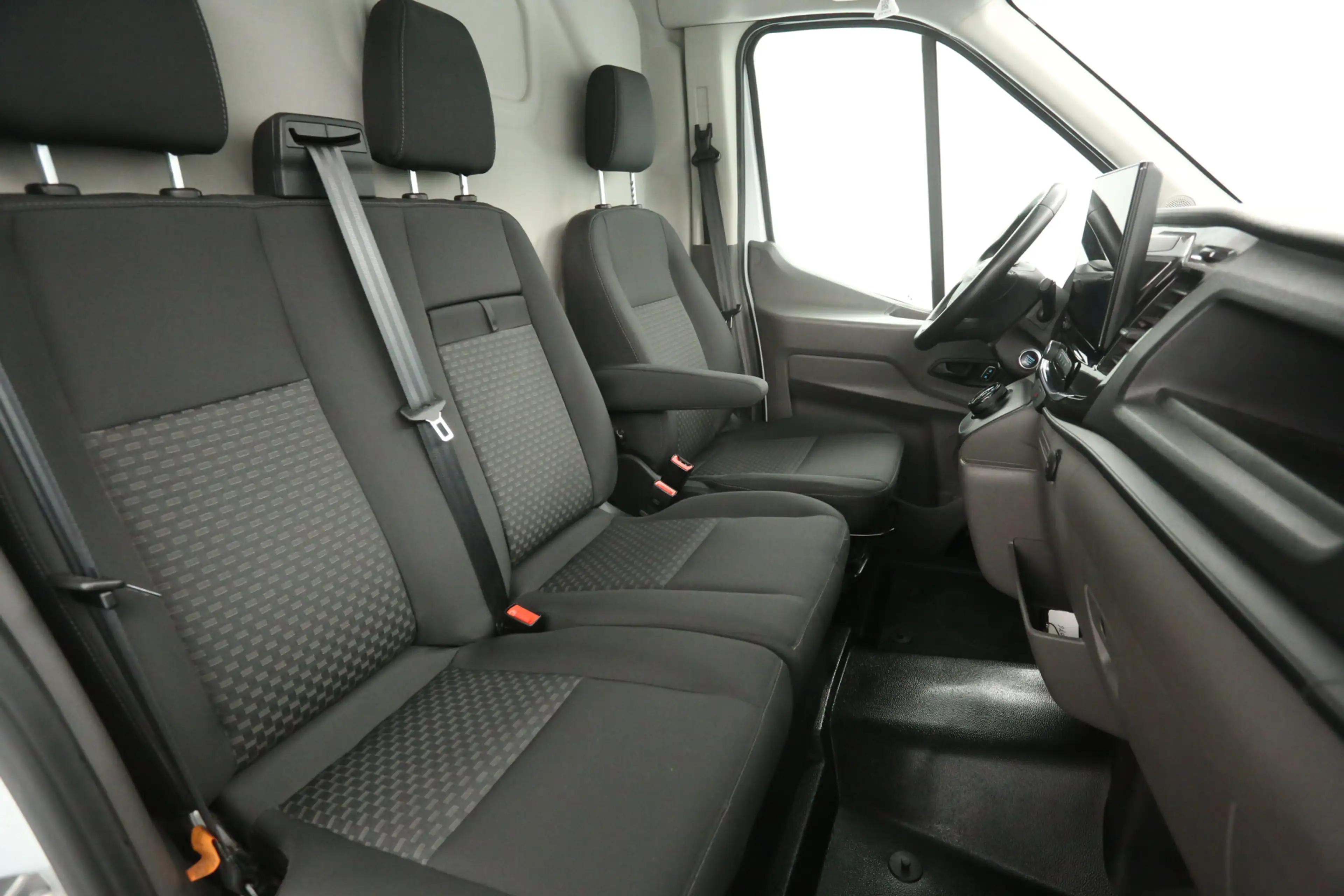 Ford E-Transit 68 kWh L3H2 | Snelladen | SOH 92% | Clima | Cruise — photo 12