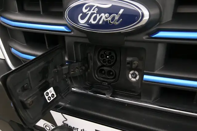 Ford E-Transit view 8