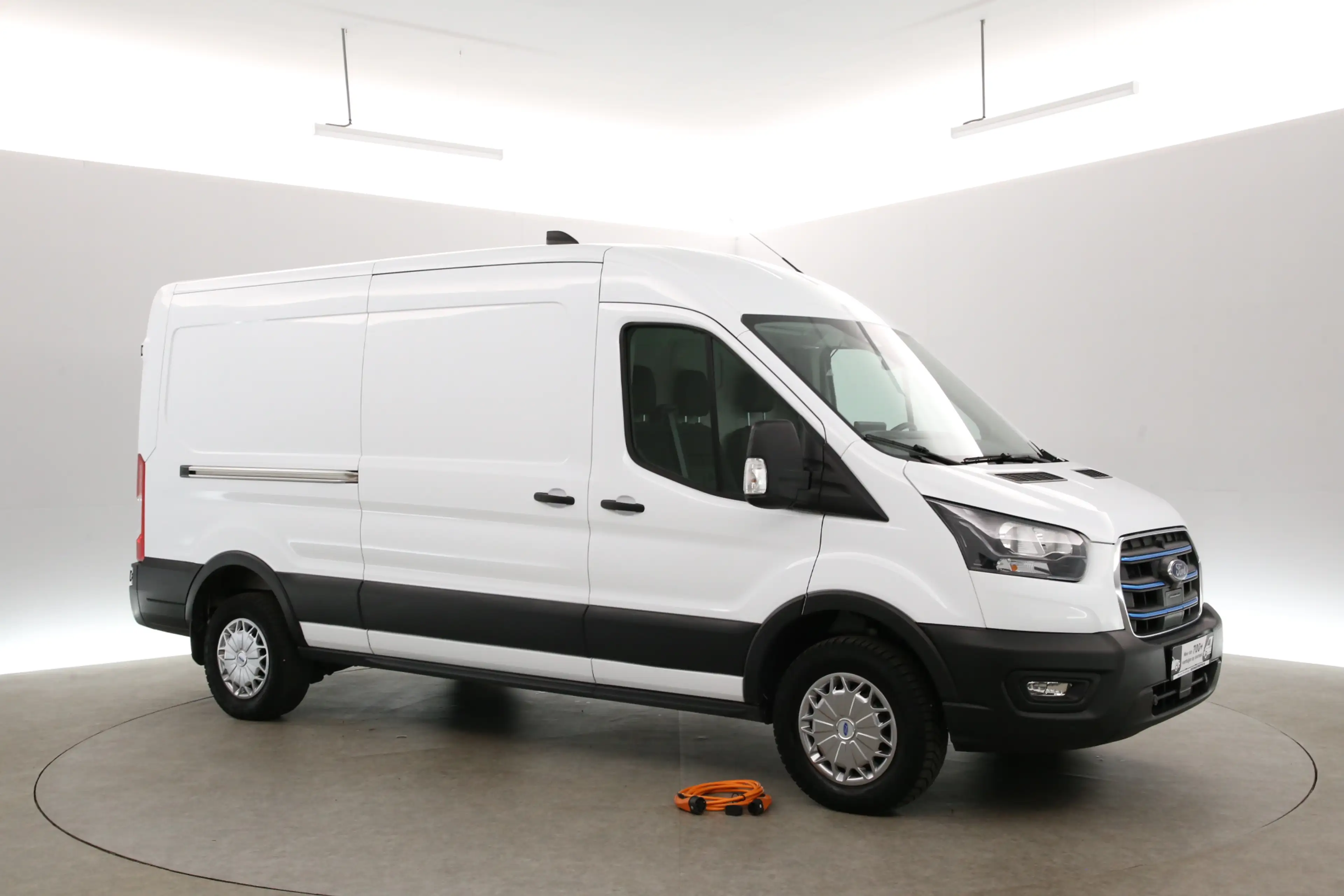 Ford E-Transit 68 kWh L3H2 | Snelladen | SOH 92% | Clima | Cruise — photo 6
