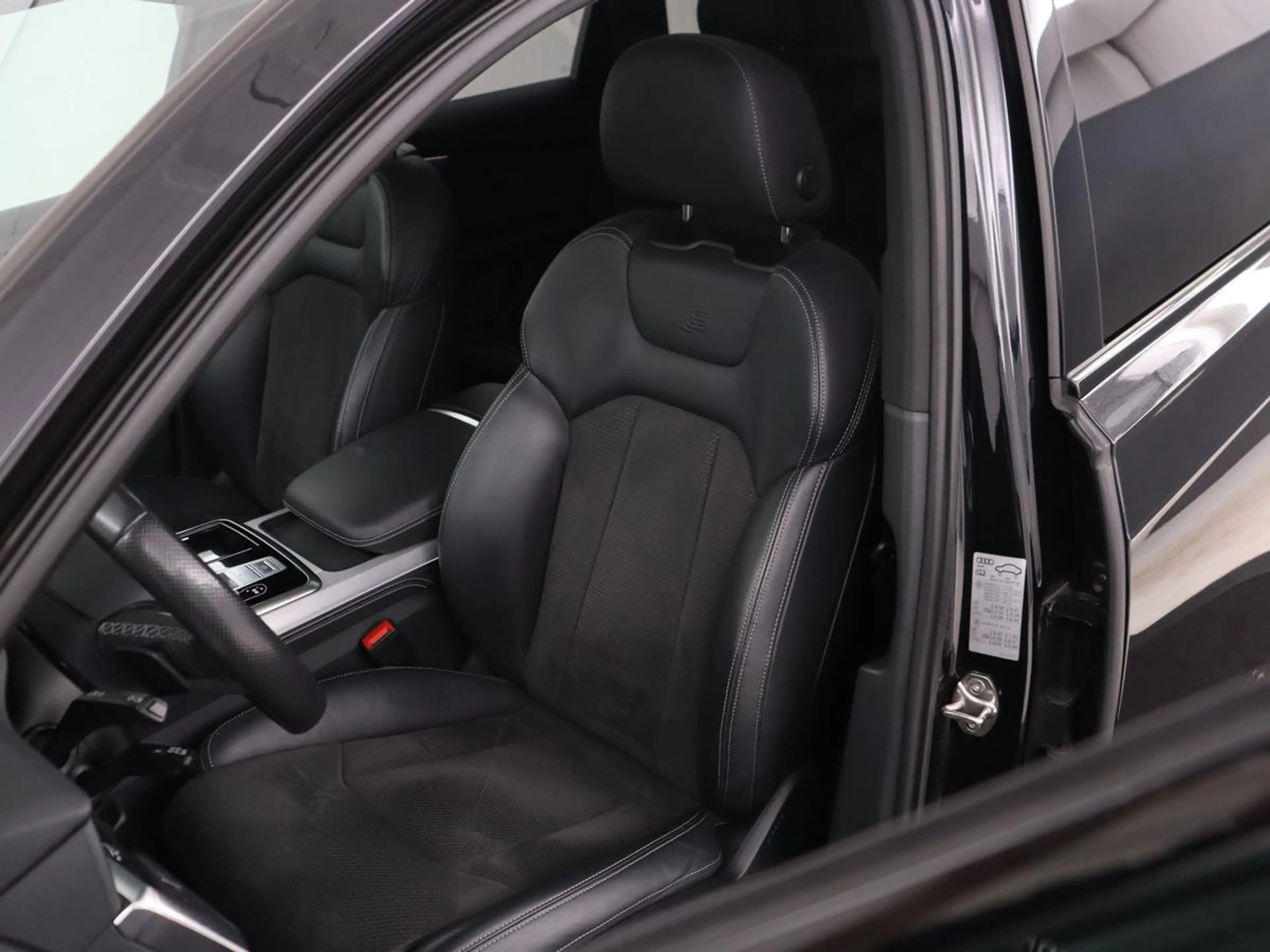 Audi Q7 55 TFSI e quattro Pro Line S | SOH 92.0% | Panoram — photo 8