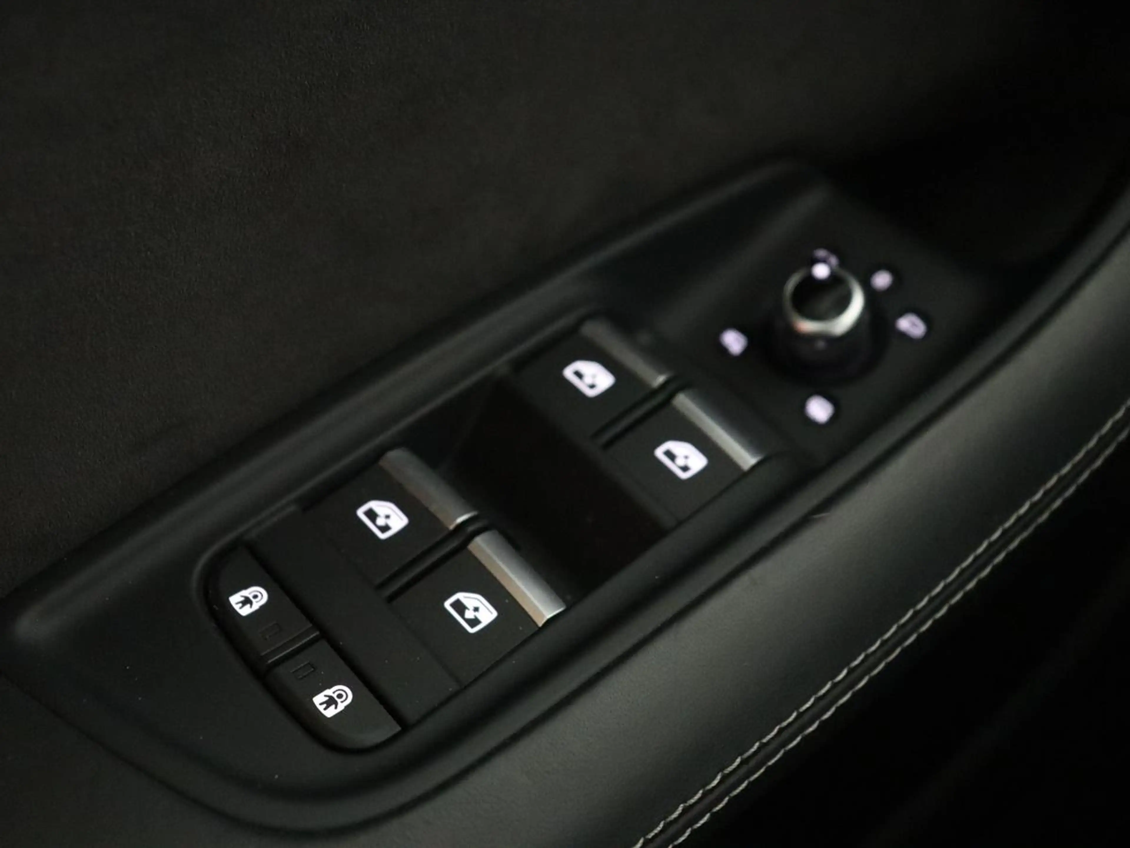 Audi Q7 55 TFSI e quattro Pro Line S | SOH 92.0% | Panoram — photo 23