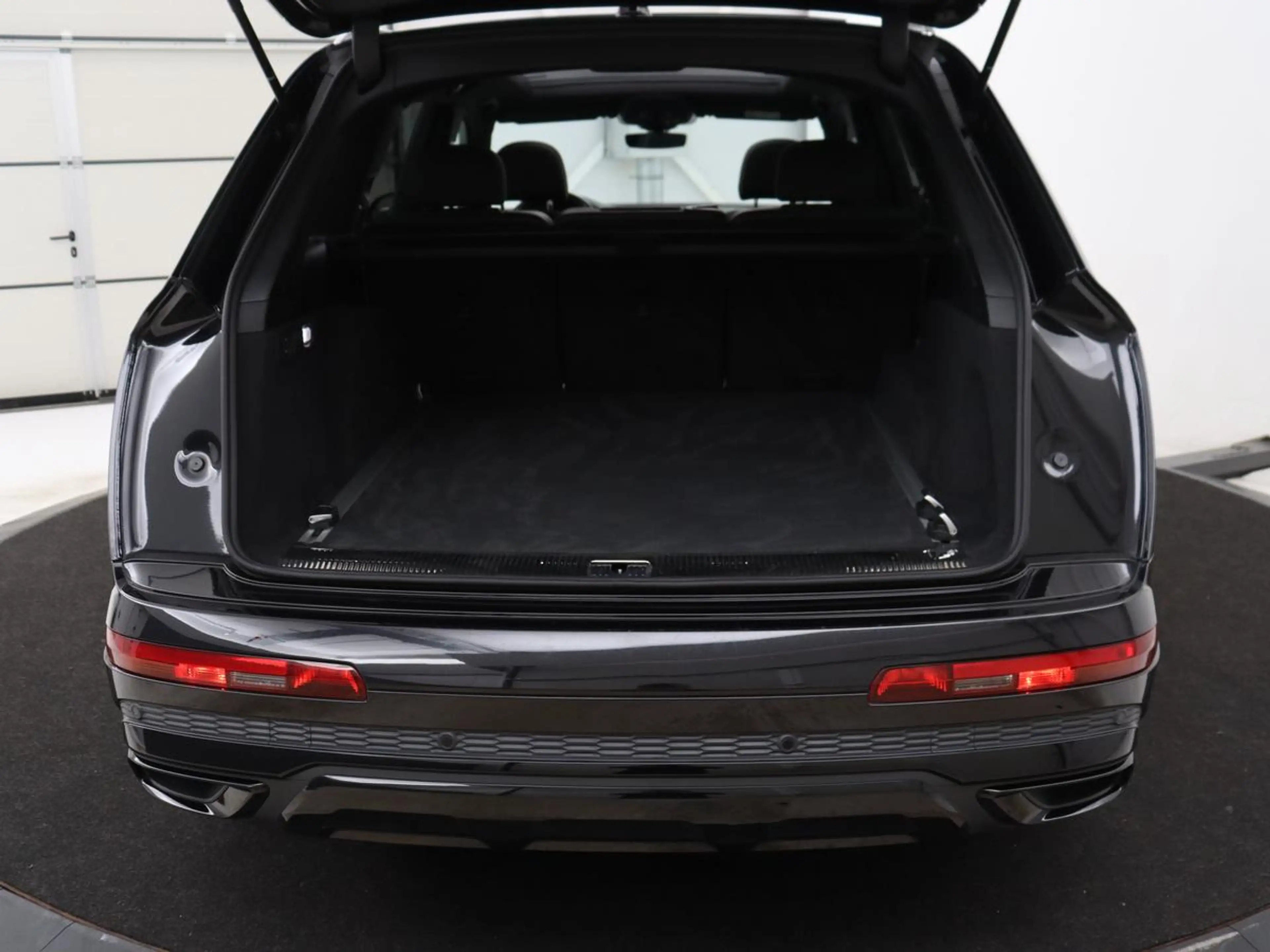 Audi Q7 55 TFSI e quattro Pro Line S | SOH 92.0% | Panoram — photo 37