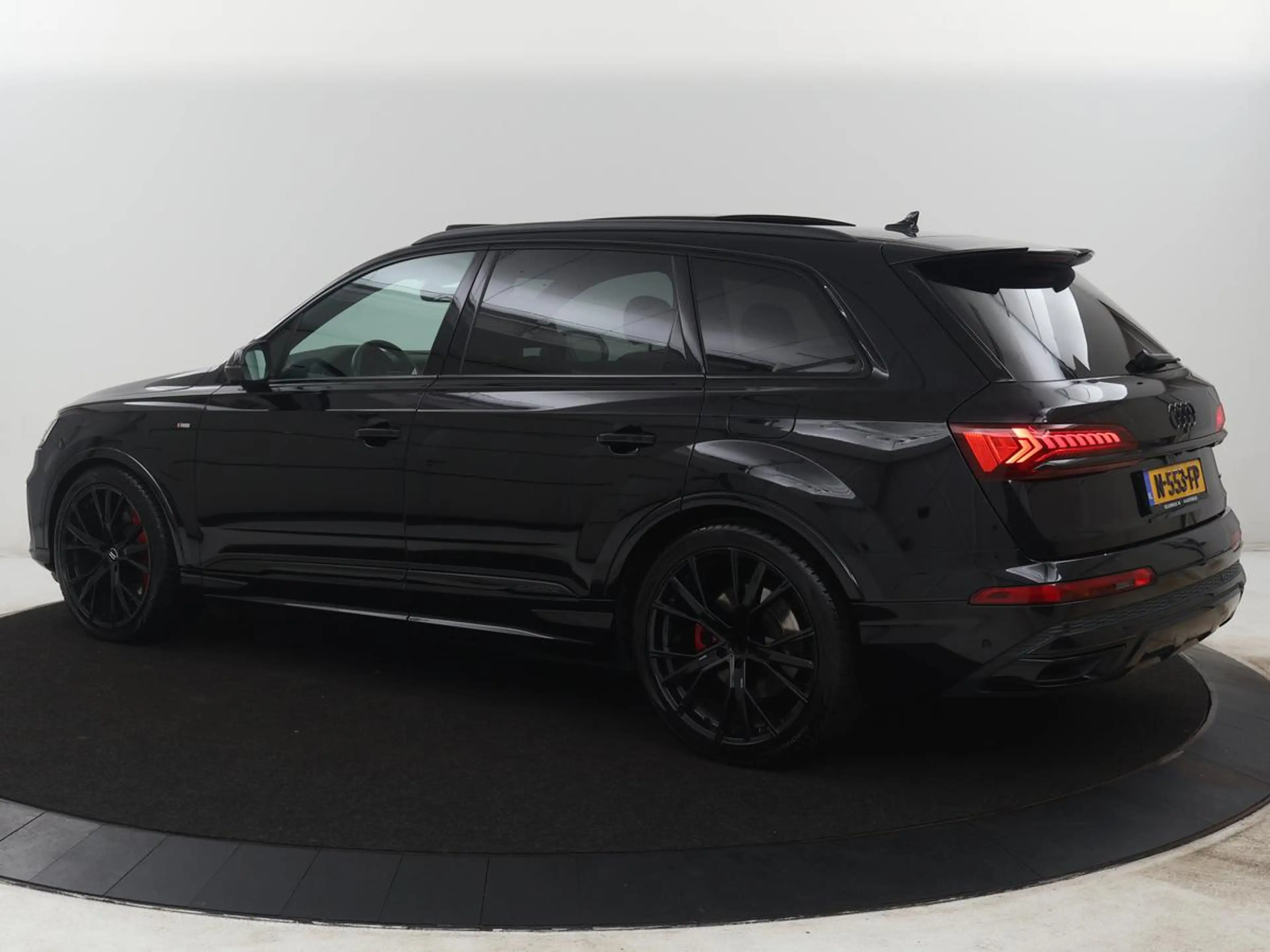 Audi Q7 55 TFSI e quattro Pro Line S | SOH 92.0% | Panoram — photo 2