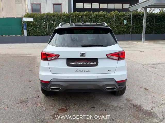 SEAT Arona view 4