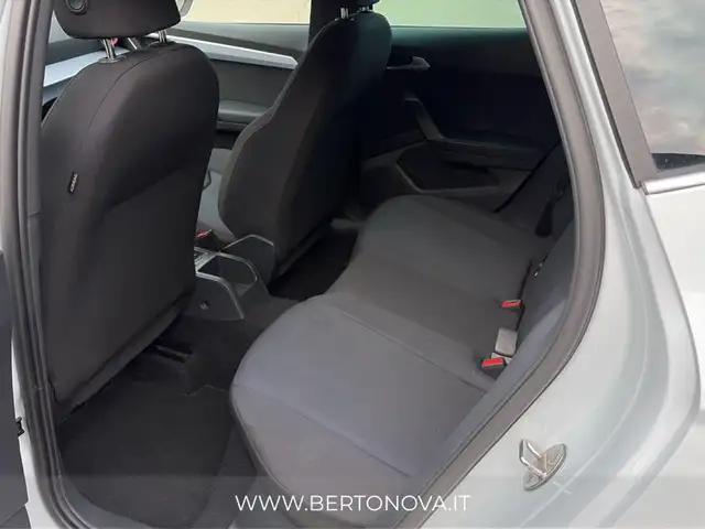SEAT Arona view 10