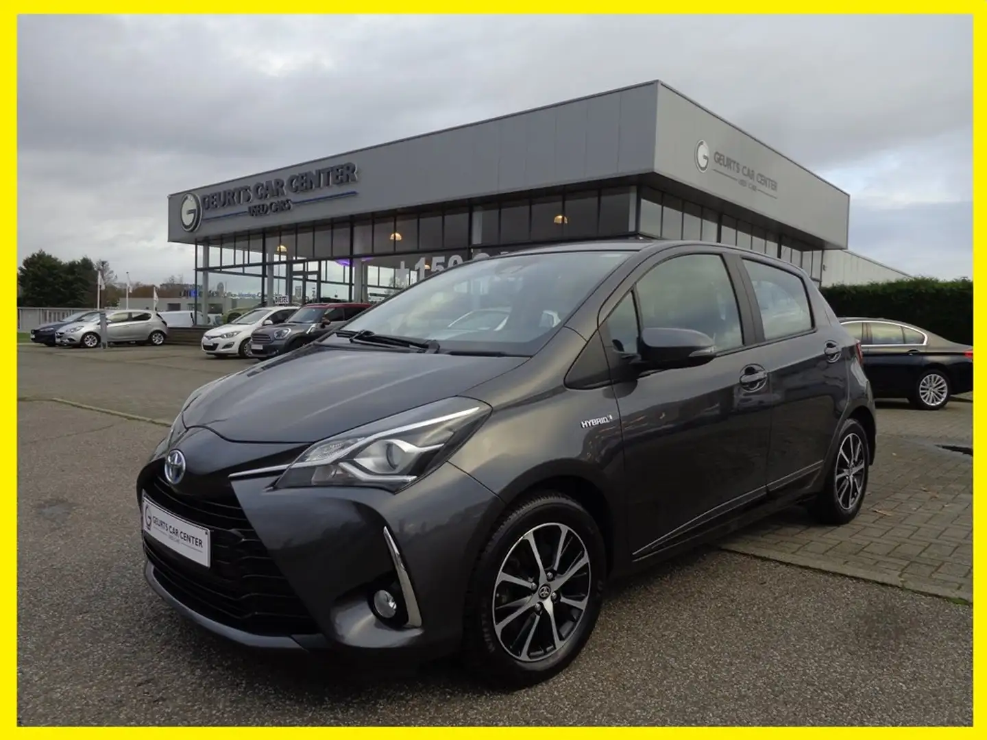 Toyota Yaris 1.5 VVT-i Hybride Y-Conic ! Grijs - 1