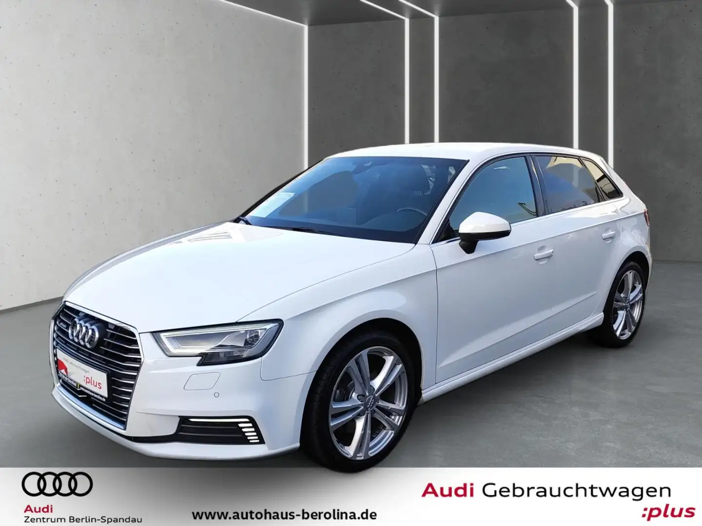 Audi A3 e-tron 40 S line S tronic *MATRIX* Blanc - 2