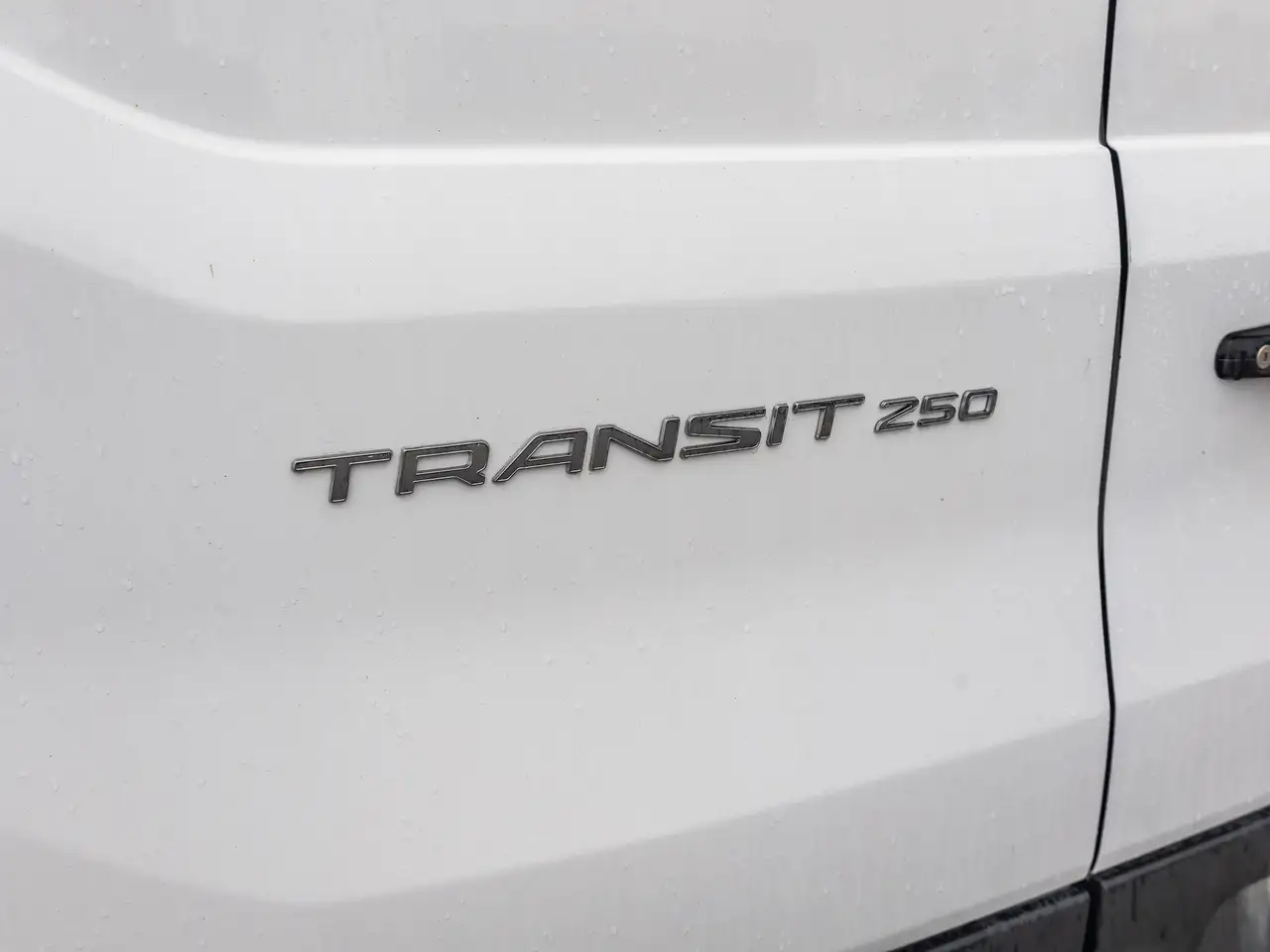 Ford Transit Cargo Van снимка Ford Transit Cargo Van
