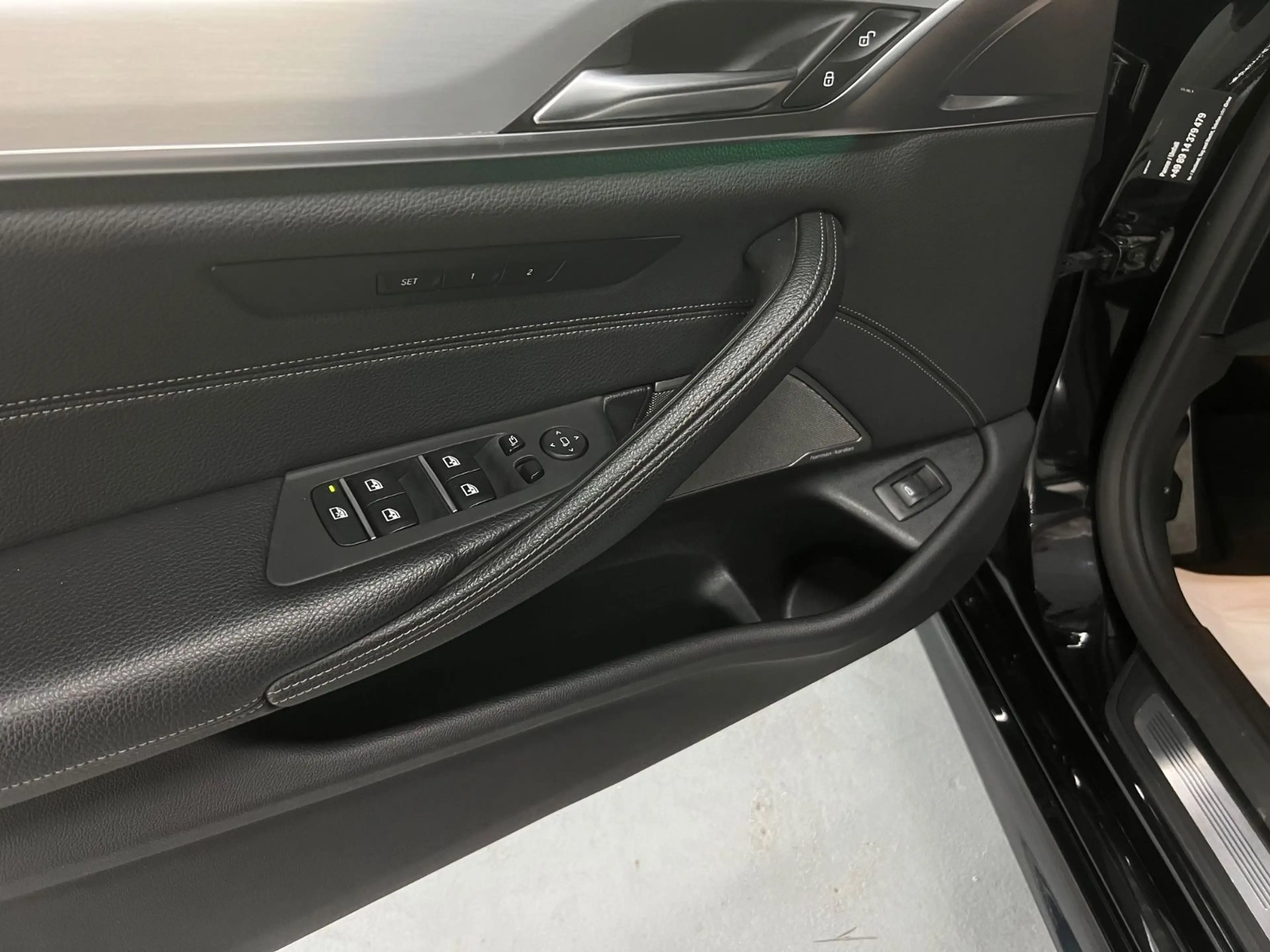 BMW 540 d xDrive M Paket Individual 360° Pano AHK — photo 11