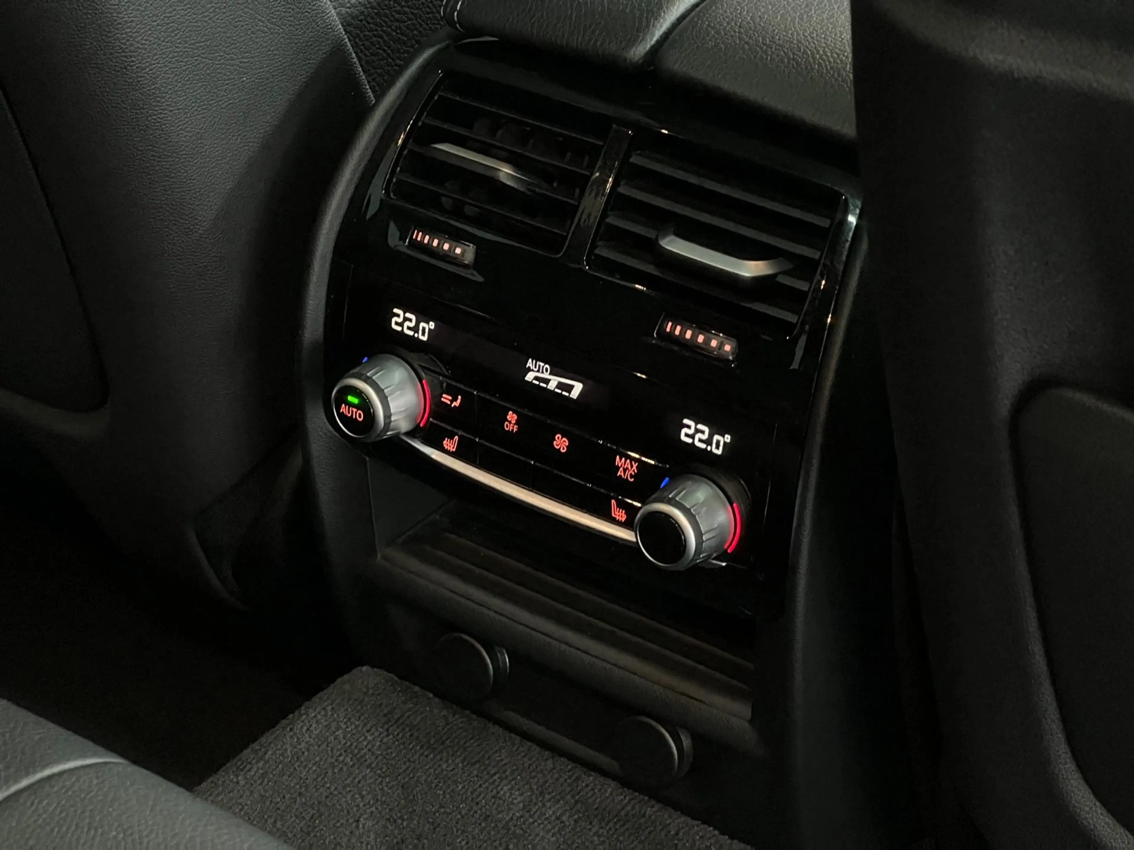 BMW 540 d xDrive M Paket Individual 360° Pano AHK — photo 14