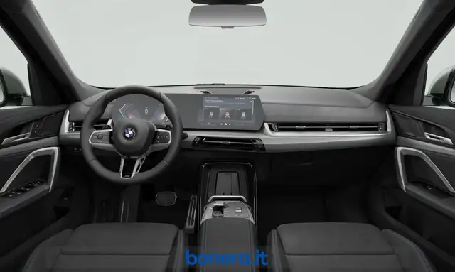 BMW X1 view 3