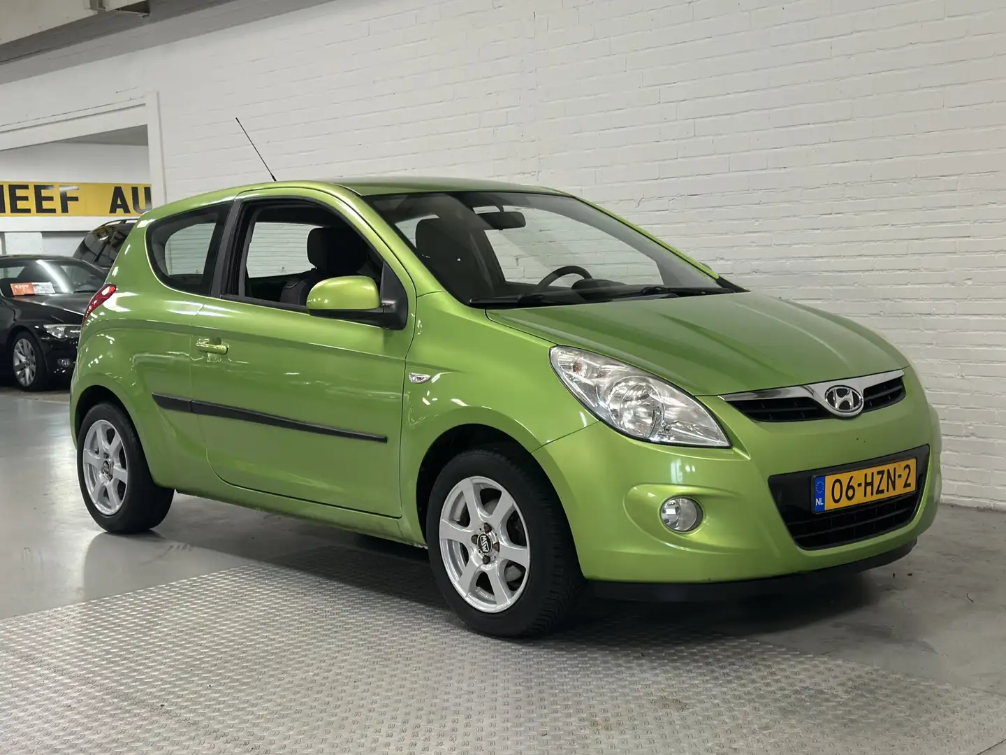 Hyundai i20 1.2i DynamicVersion AIRCO / LMV / ELK. PAKKET Grün - 2