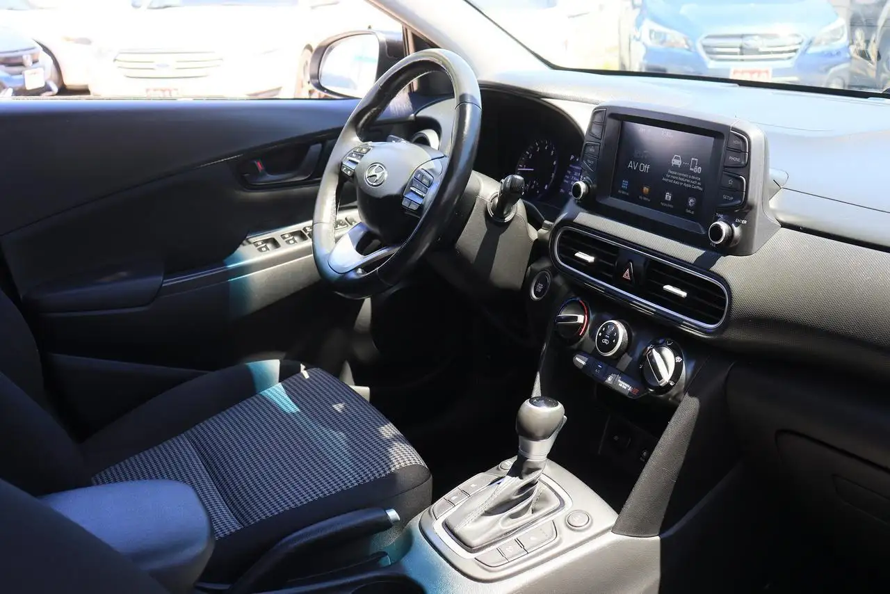 Hyundai KONA снимка Hyundai KONA