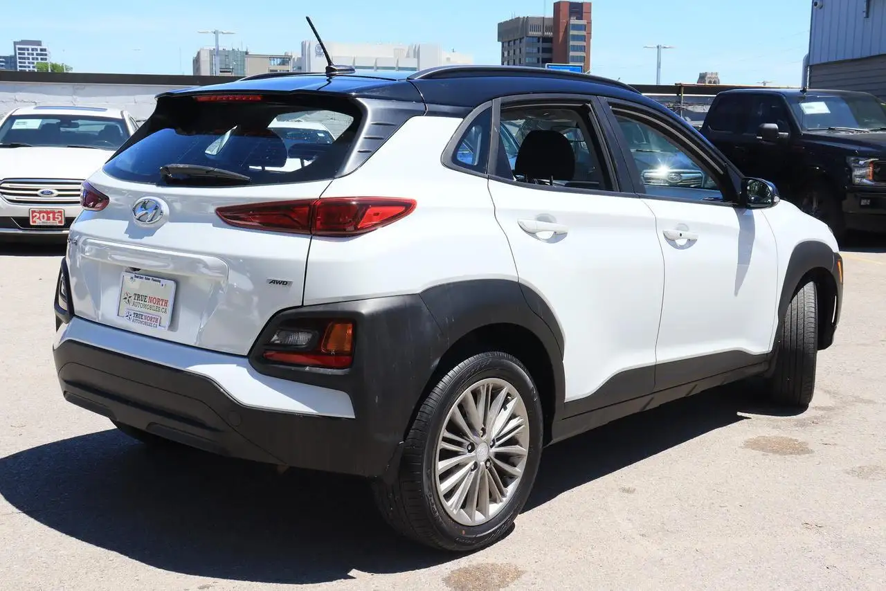 Hyundai KONA снимка Hyundai KONA