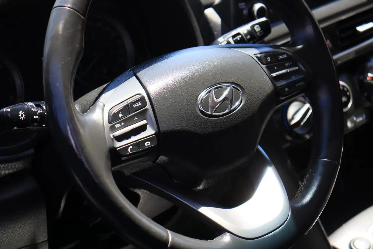 Hyundai KONA снимка Hyundai KONA