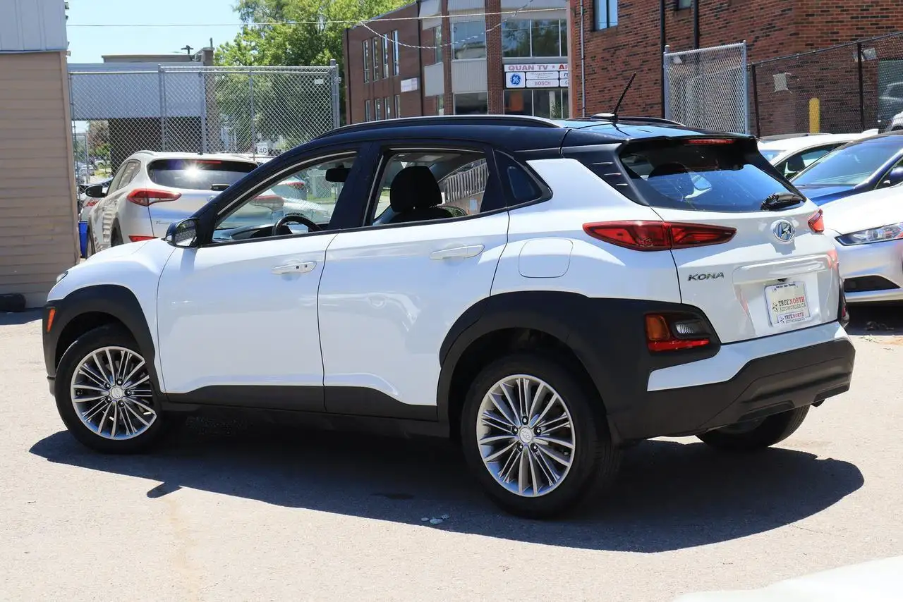 Hyundai KONA снимка Hyundai KONA