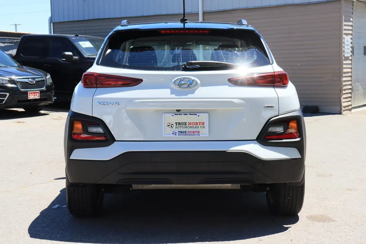 Hyundai KONA снимка Hyundai KONA