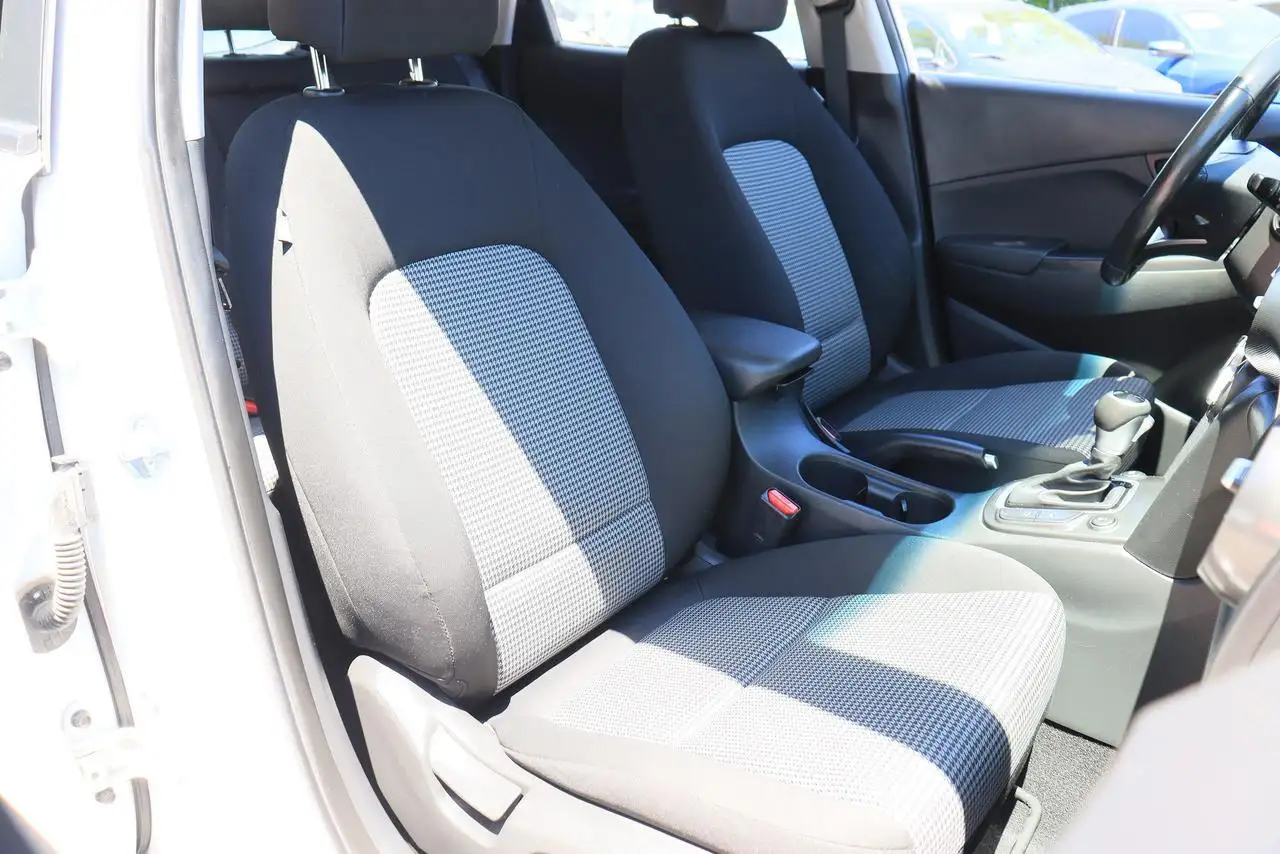 Hyundai KONA снимка Hyundai KONA