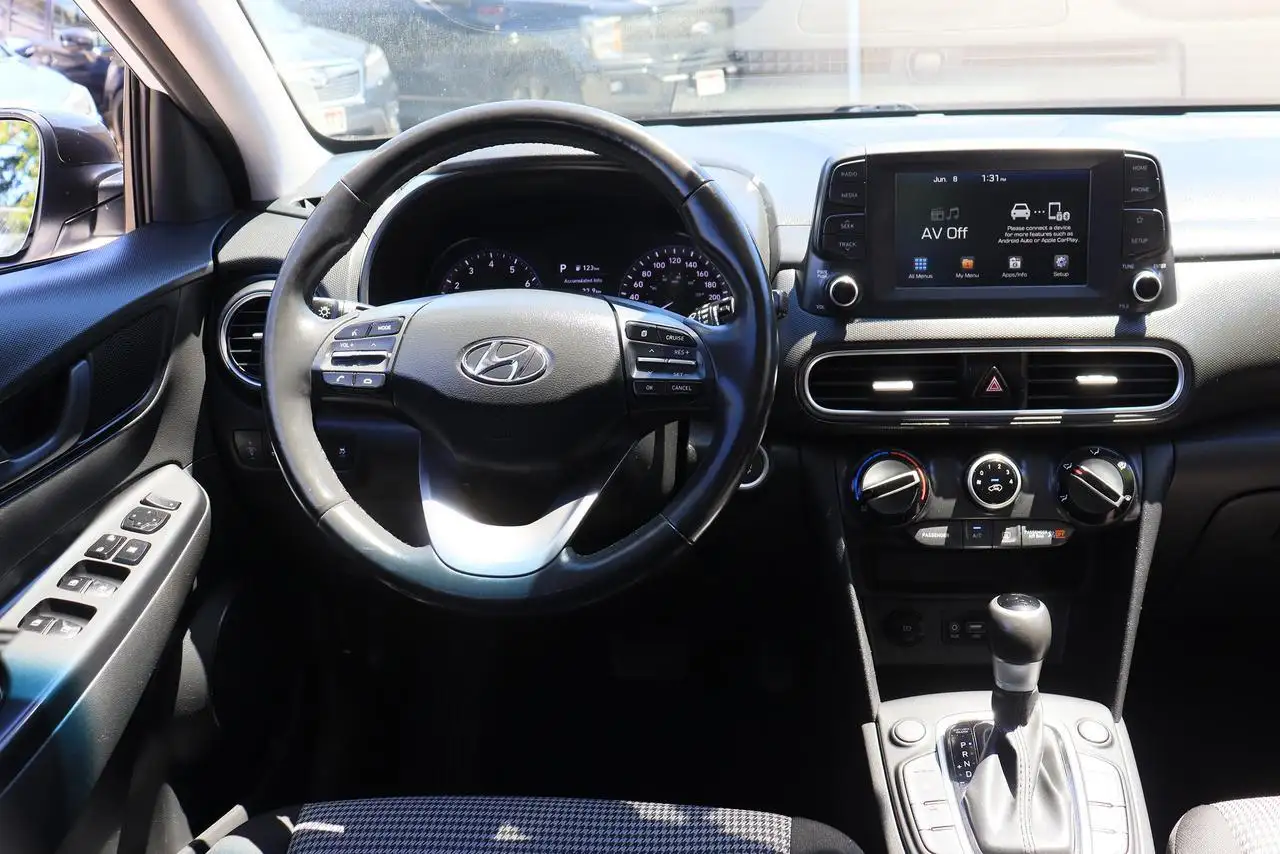 Hyundai KONA снимка Hyundai KONA