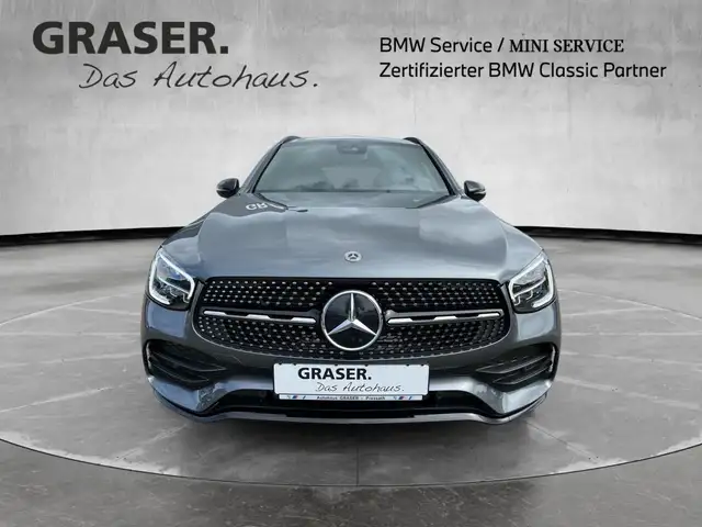 Mercedes-Benz GLC 200 view 9