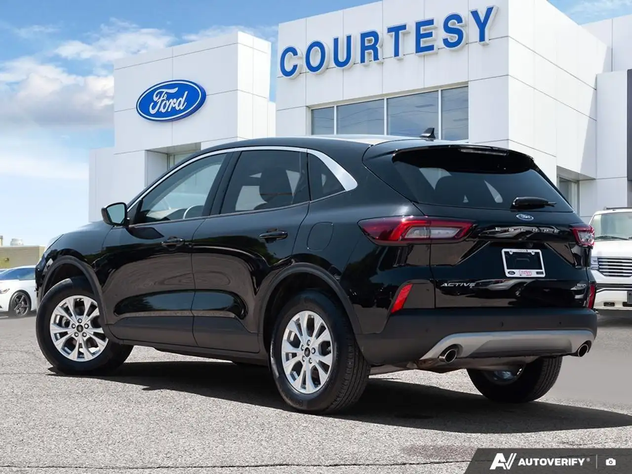Ford Escape снимка Ford Escape