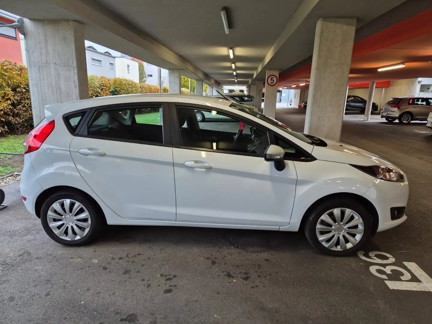 Ford Fiesta Fiesta Trend 1,0 Trend Weiß - 2