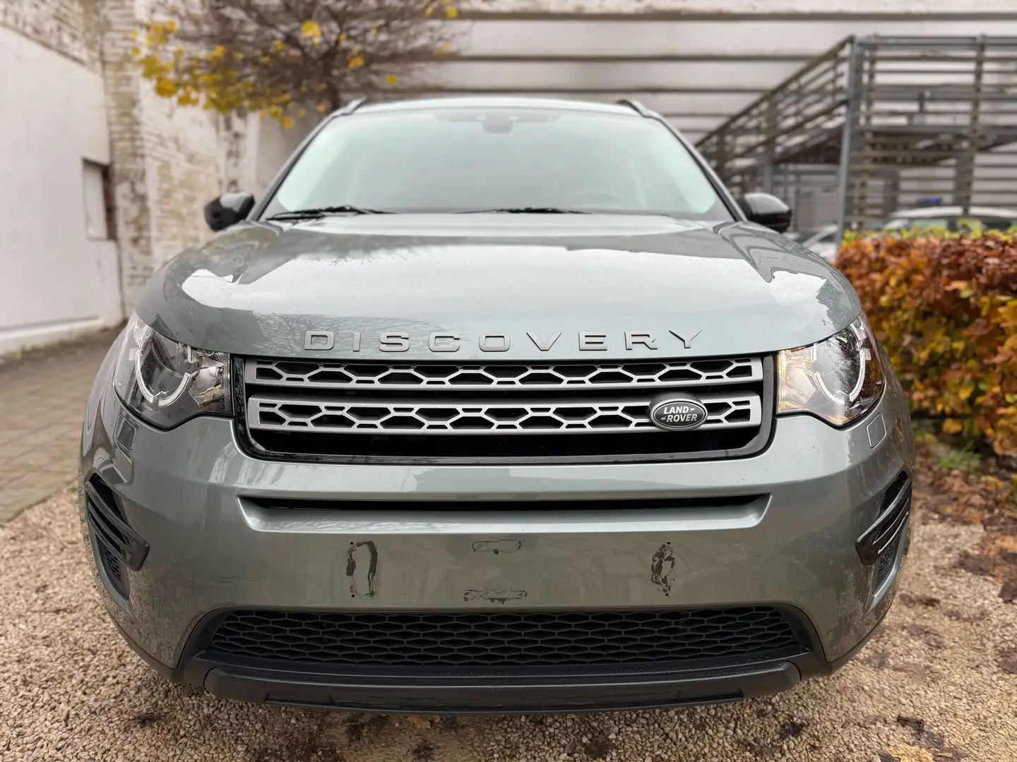 Land Rover Discovery Sport 2.0 TD4 HSE Luxury Gris - 2