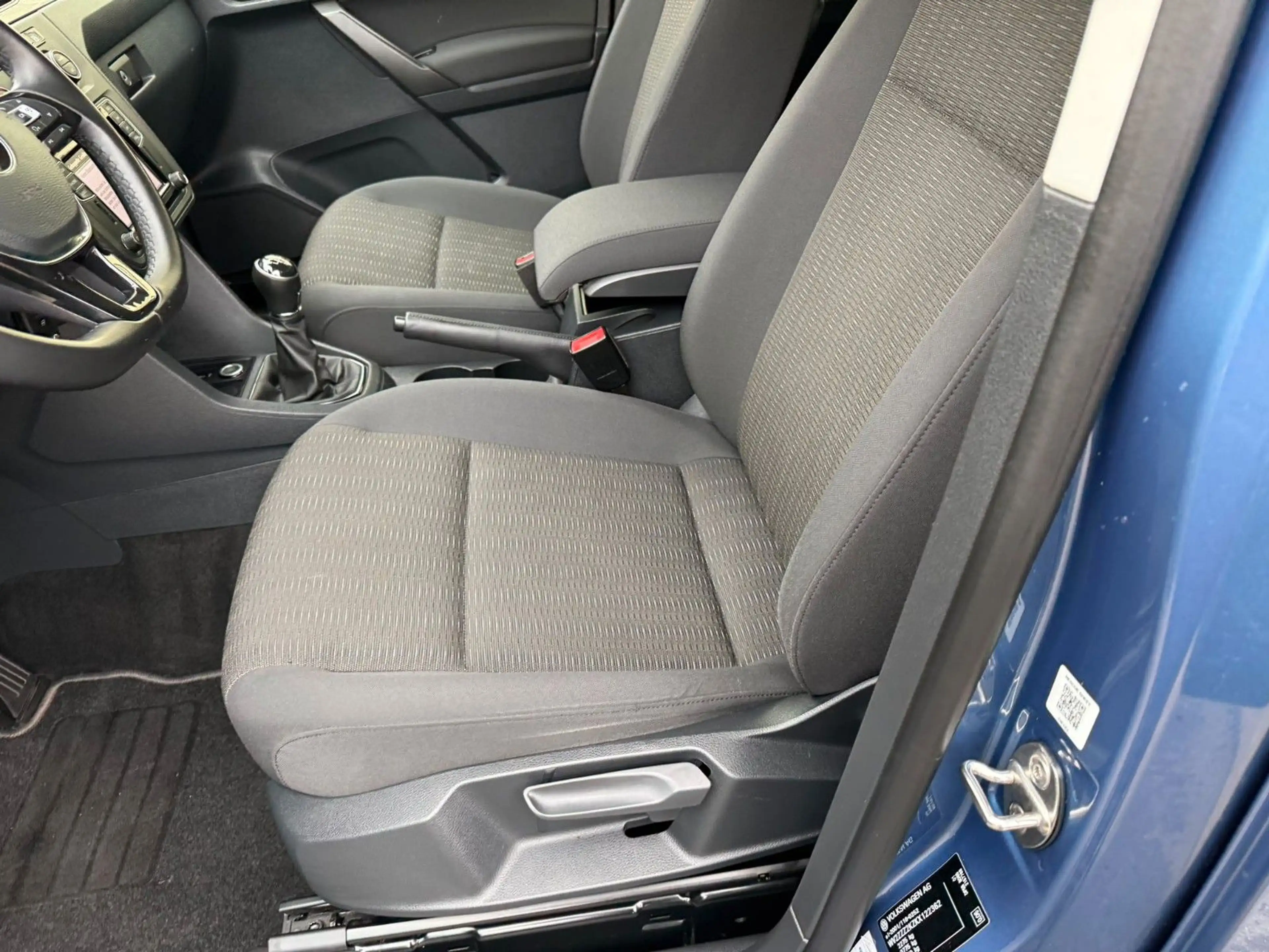 Volkswagen Caddy PKW 2.0 TDI Comfortline BMT Standheizung — photo 15