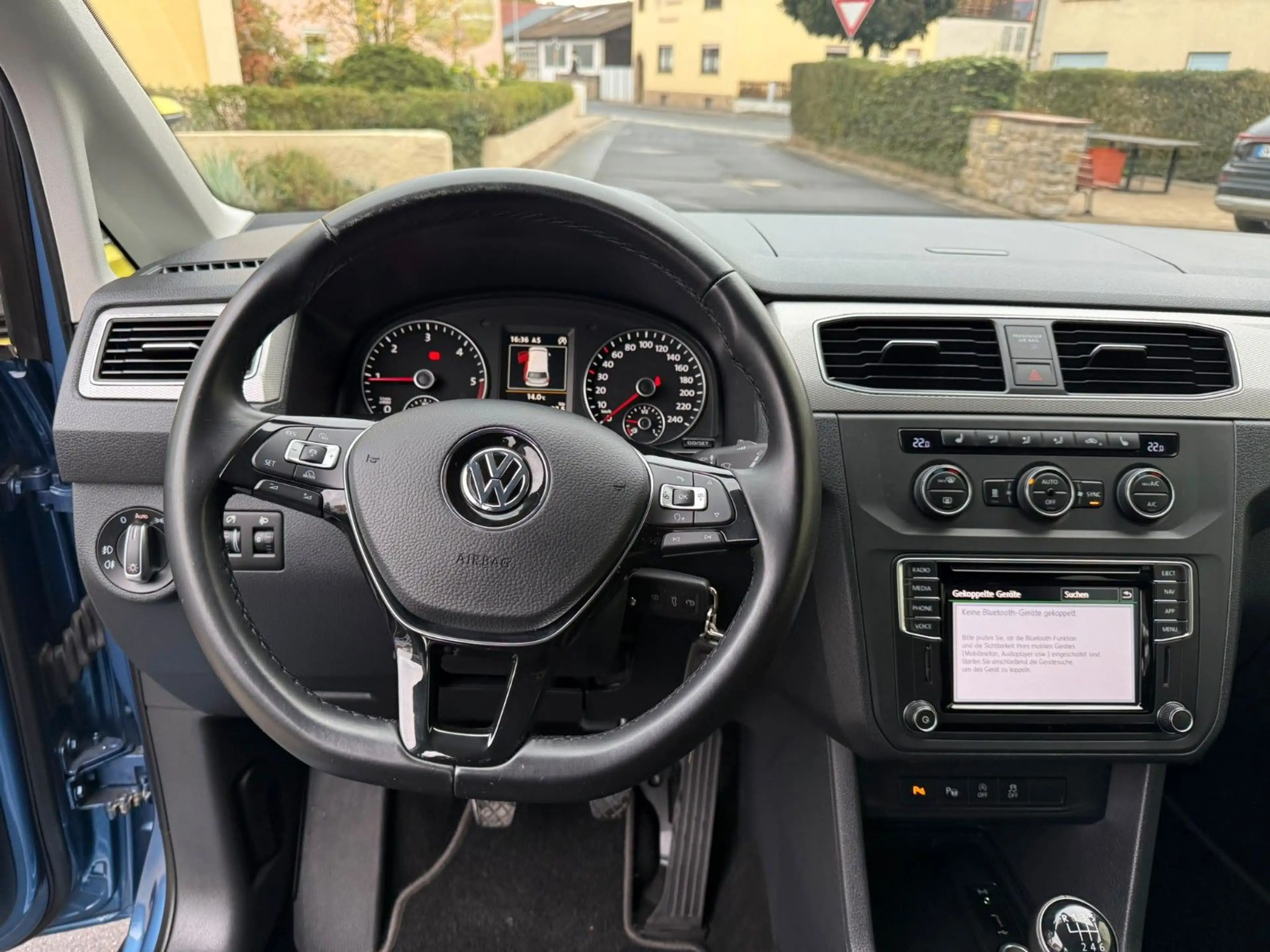 Volkswagen Caddy PKW 2.0 TDI Comfortline BMT Standheizung — photo 10