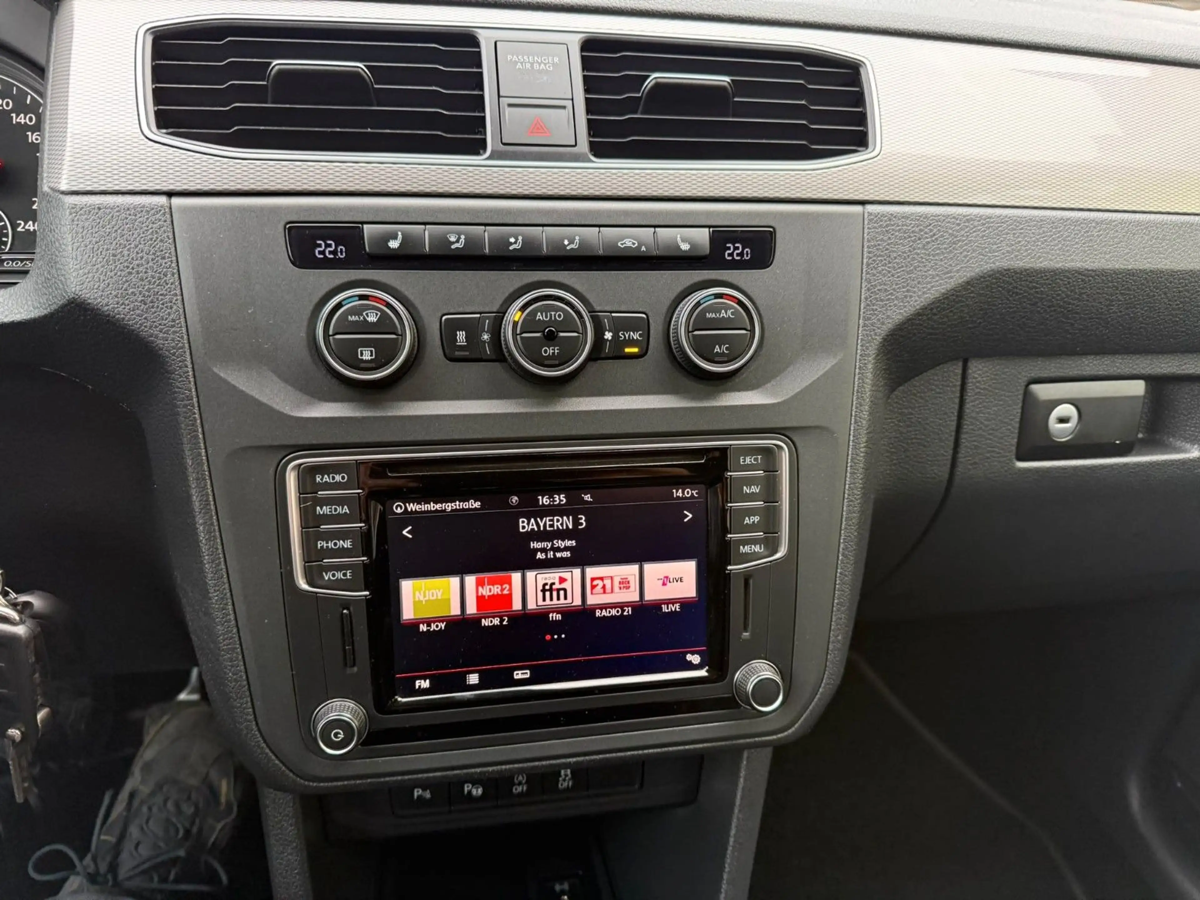 Volkswagen Caddy PKW 2.0 TDI Comfortline BMT Standheizung — photo 11
