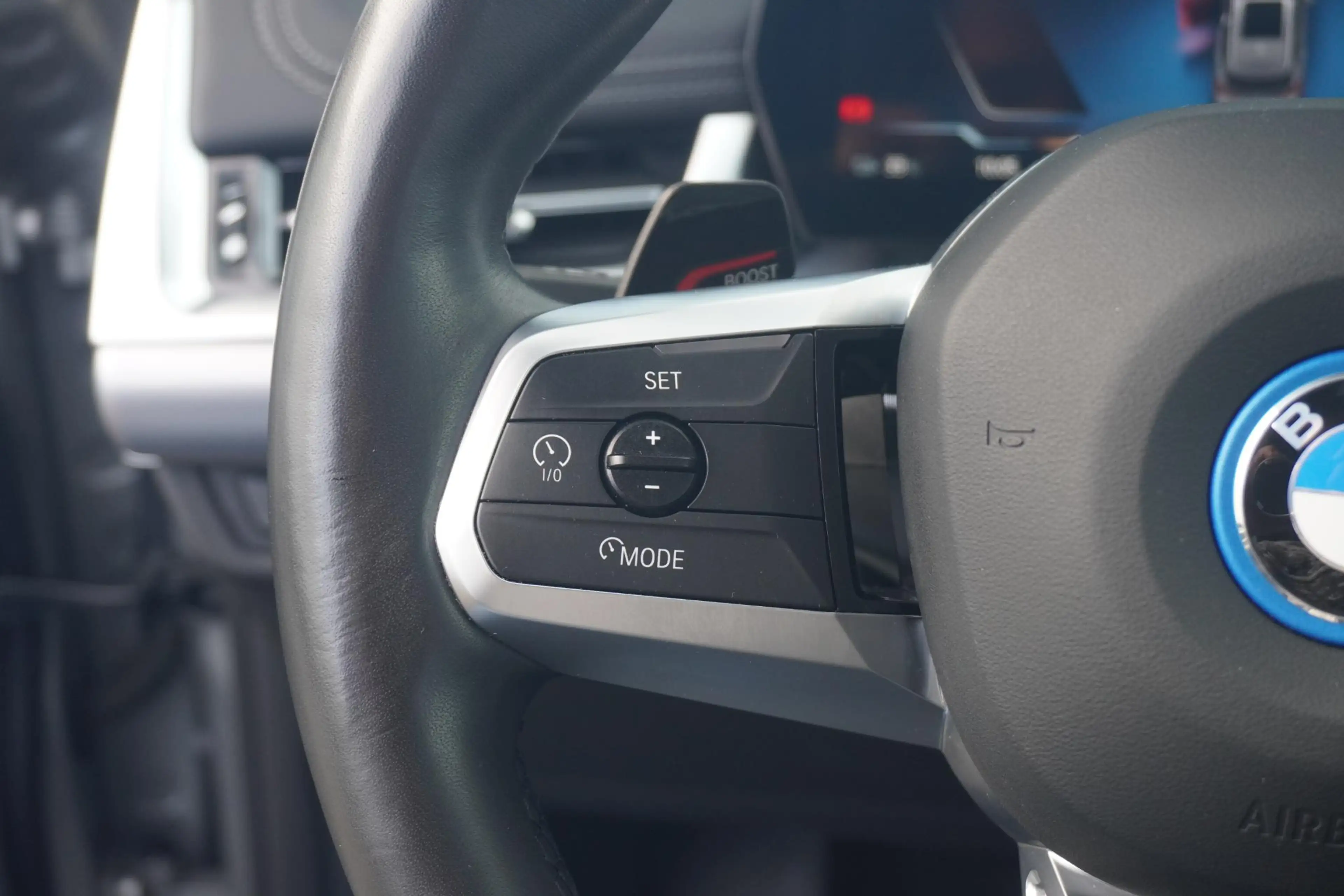 BMW iX1 xDrive30 M Sport Pro | Trekhaak | Schuif-kanteldak — photo 11