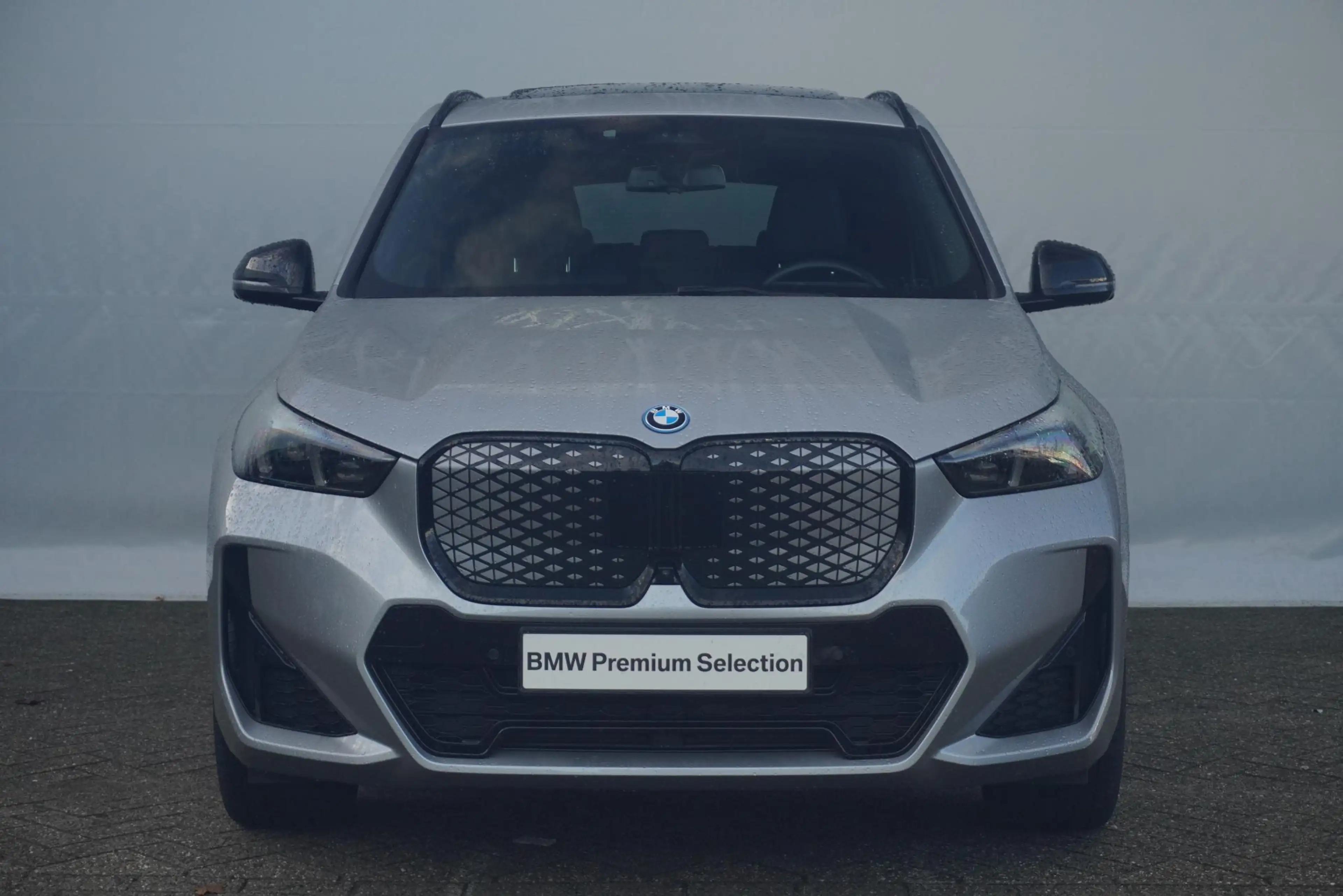 BMW iX1 xDrive30 M Sport Pro | Trekhaak | Schuif-kanteldak — photo 3