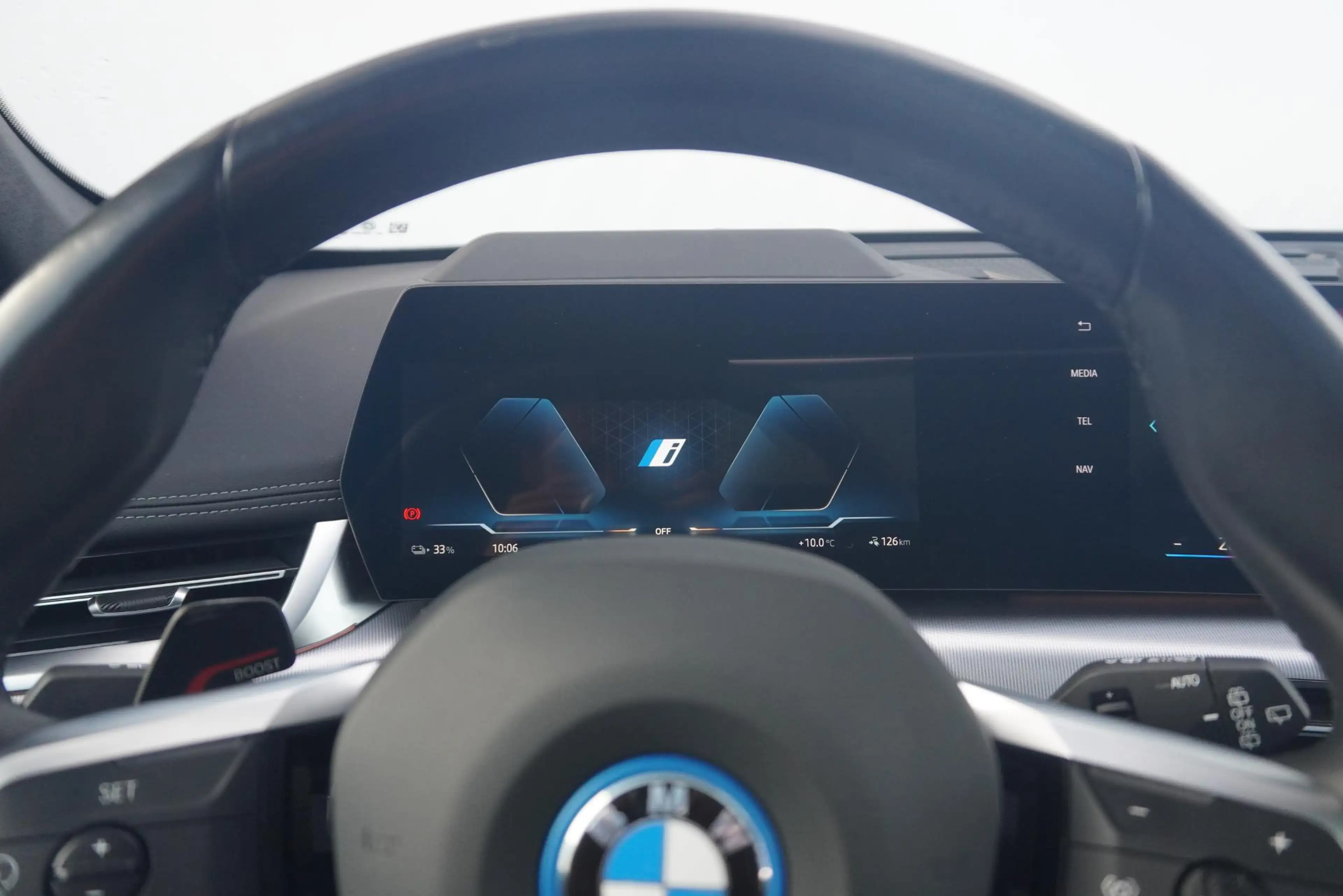 BMW iX1 xDrive30 M Sport Pro | Trekhaak | Schuif-kanteldak — photo 12