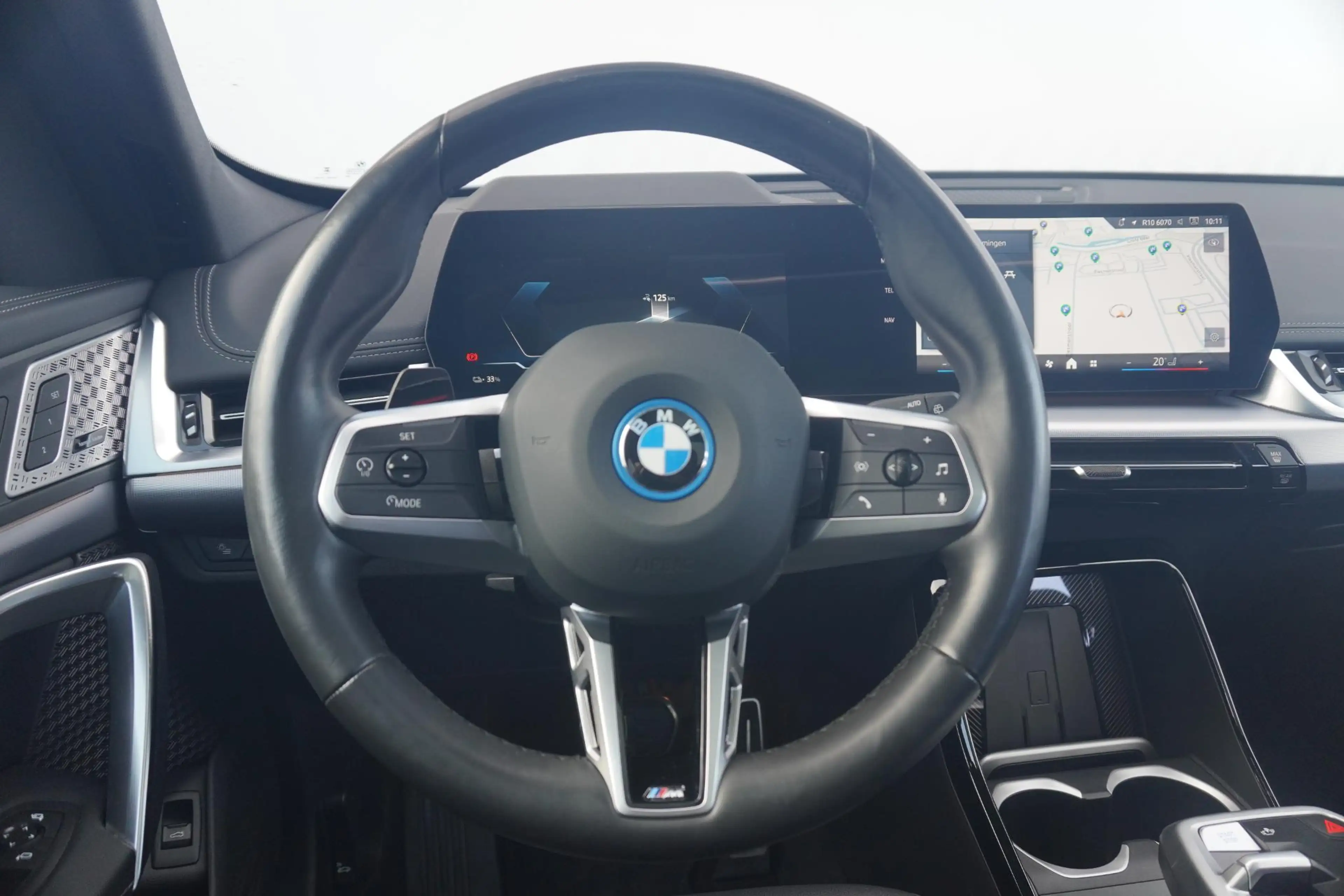 BMW iX1 xDrive30 M Sport Pro | Trekhaak | Schuif-kanteldak — photo 10