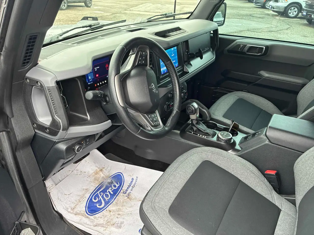 Ford Bronco снимка Ford Bronco