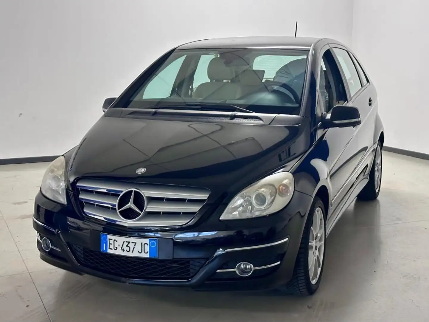 Mercedes-Benz B 180 B 180 be Premium Nero - 2
