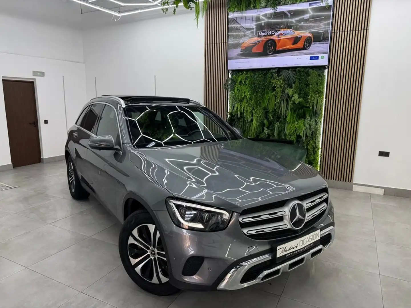 Mercedes-Benz GLC 300 Coupé 300e 4Matic Gris - 1