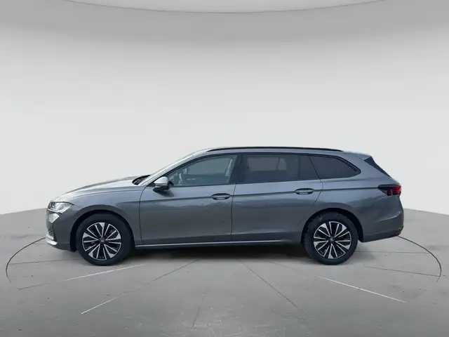 Skoda Superb view 6