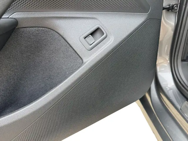 Skoda Superb view 11