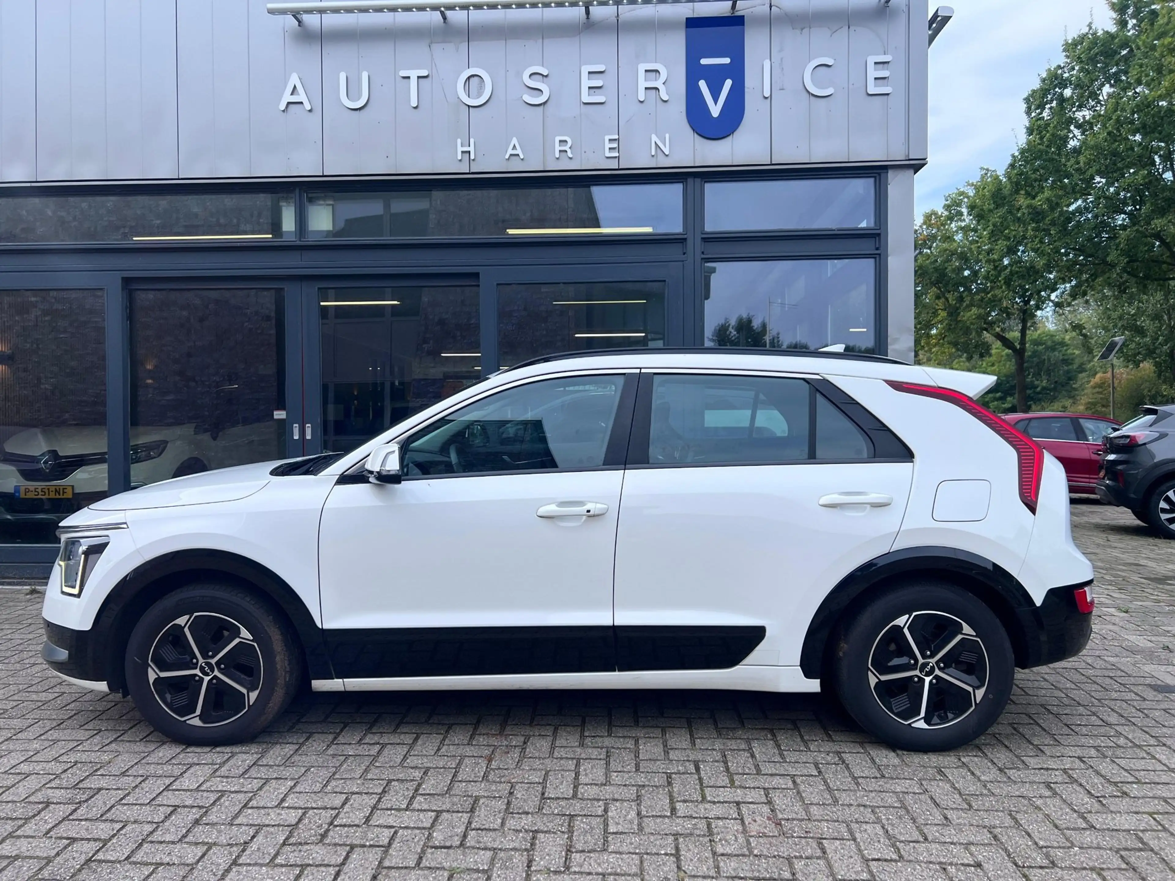 Kia Niro 1.6 GDi Hybrid ExecutiveLine — photo 2