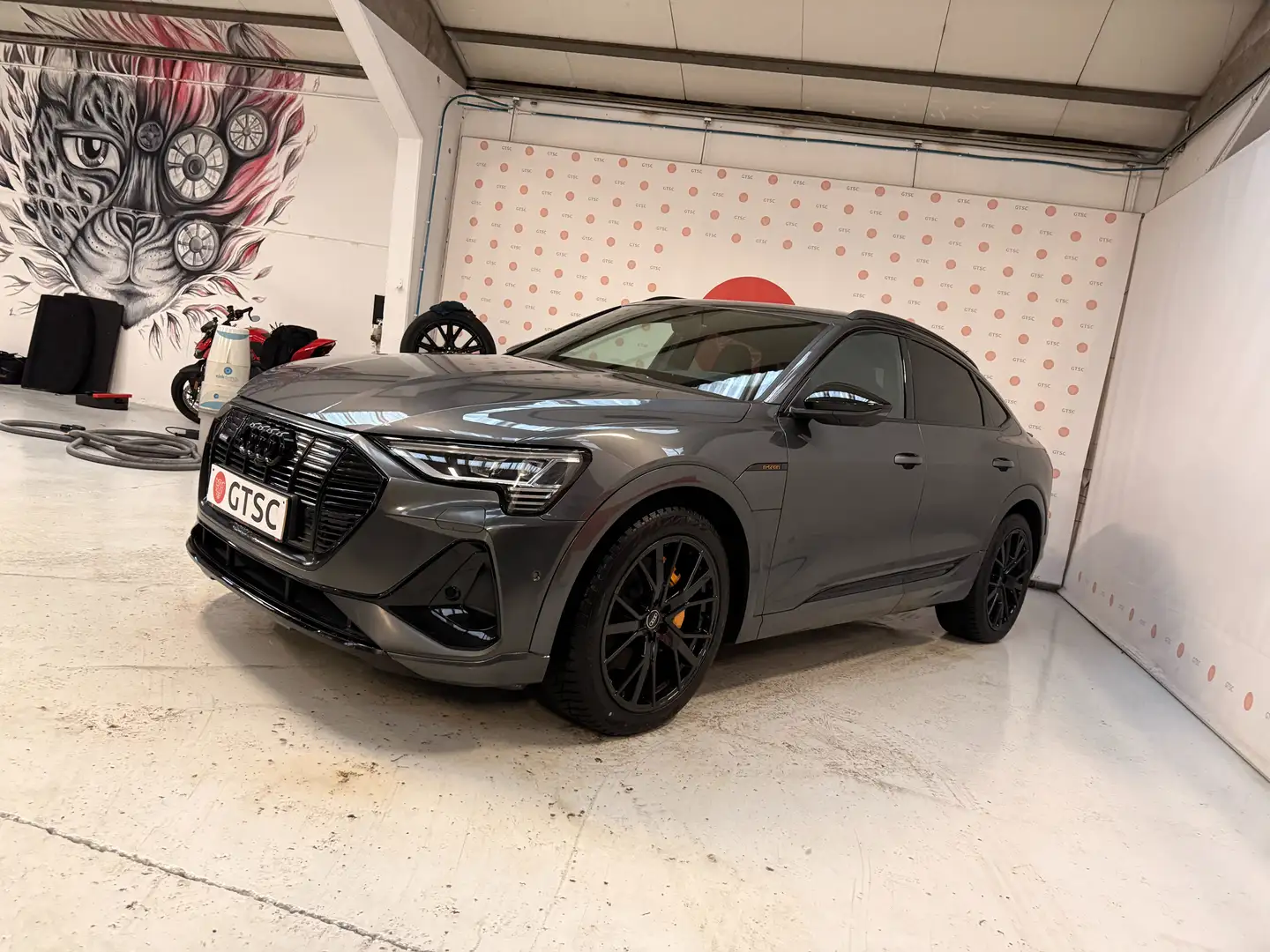 Audi e-tron Sportback 55 quattro S line Pano 360 camera Matrix Gris - 1