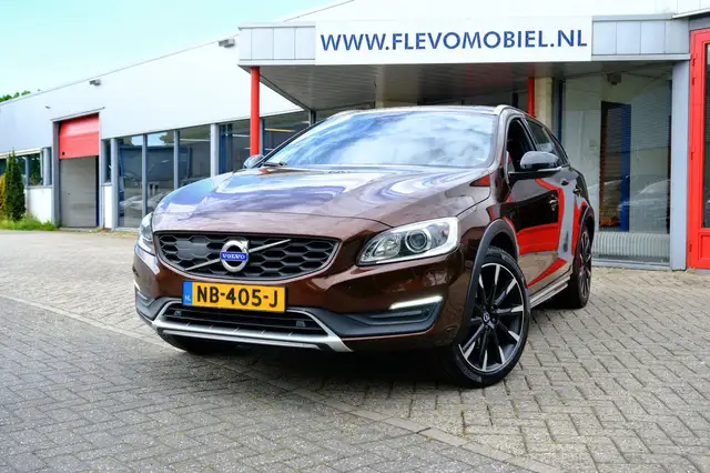 Volvo V60 Cross Country 2.0 D4 190pk Summum Pano|Xenon|1e Eig|Leder|Navi|L