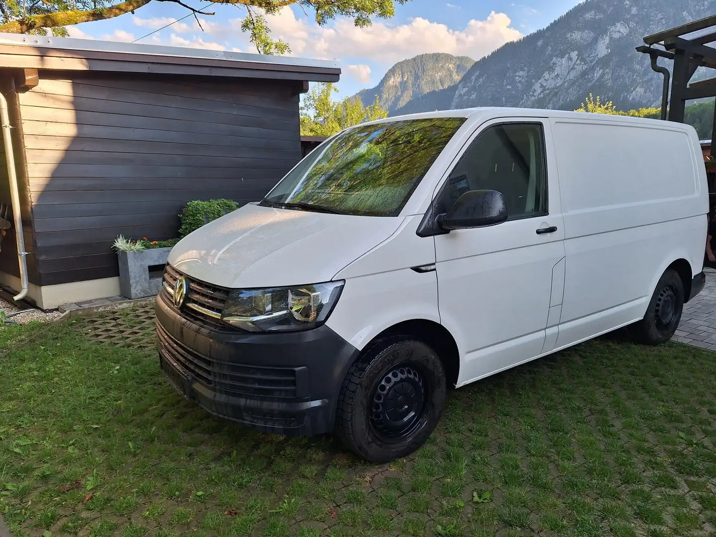 Volkswagen T6 Transporter CAMPER Umbau Weiß - 1
