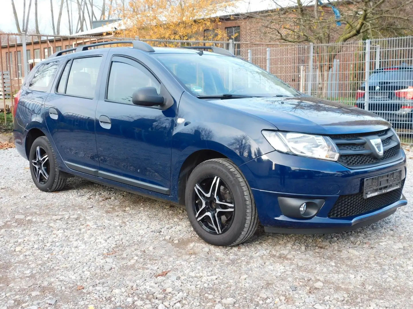 Dacia Logan MCV II Kombi Ambiance Blau - 1