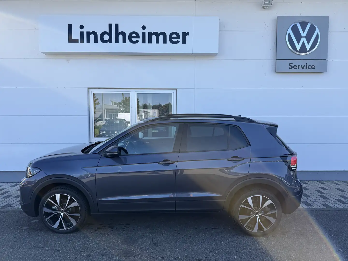 Volkswagen T-Cross 1.0 TSI 70 kW Life/LED/PDC/Keyless/Kamera/Klimatr. Grau - 1