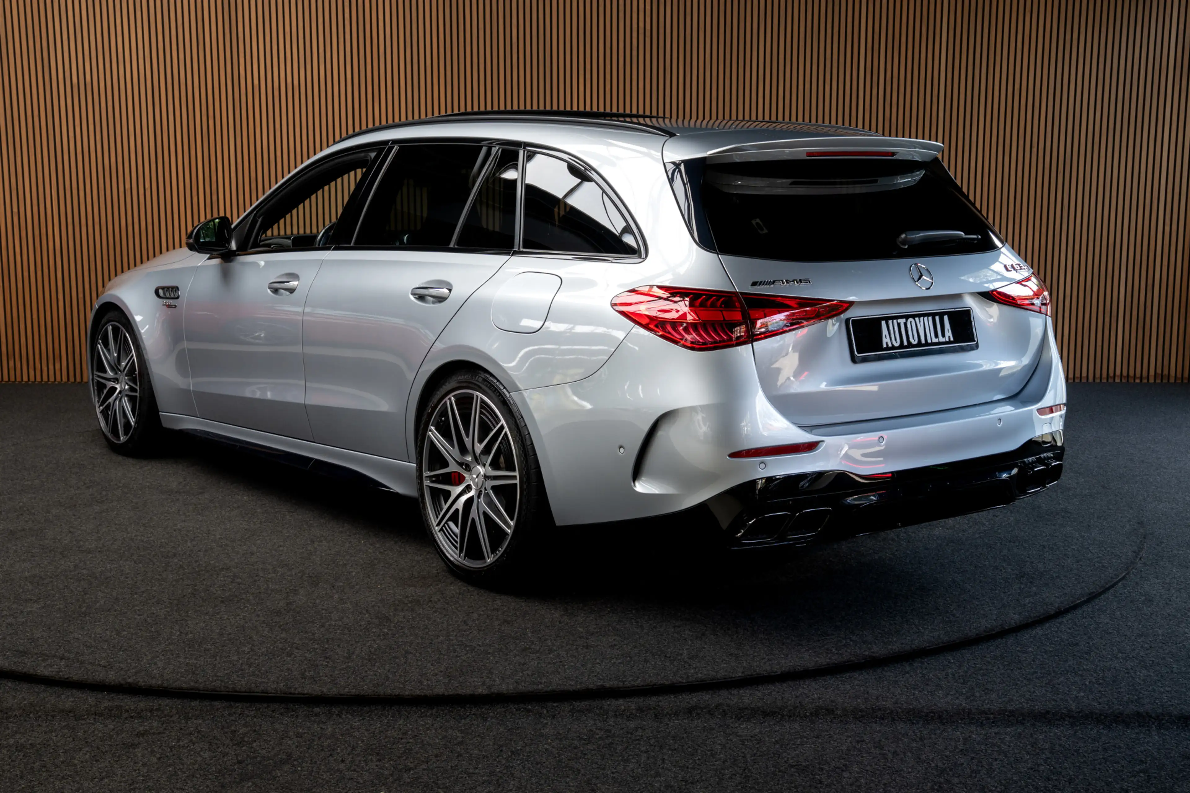 Mercedes-Benz C 63 AMG Estate SE Performance Pano HUD Schaalstoelen Burme — photo 3