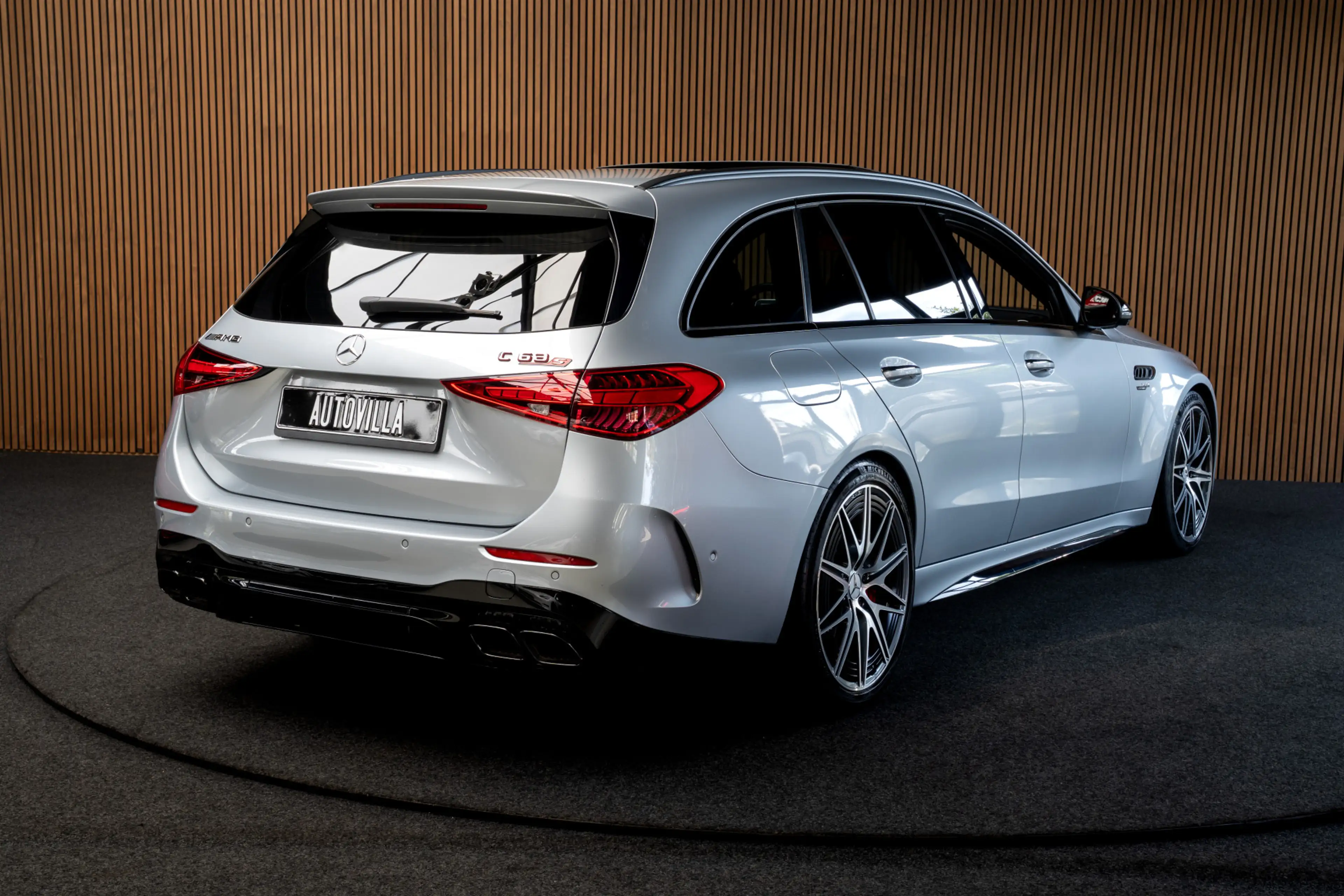 Mercedes-Benz C 63 AMG Estate SE Performance Pano HUD Schaalstoelen Burme — photo 6