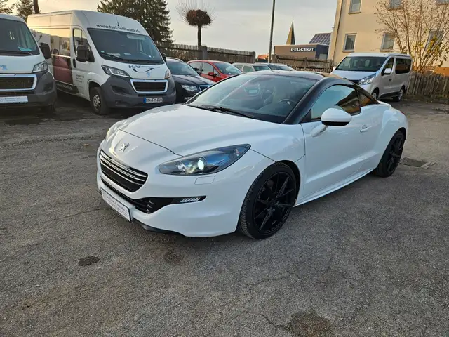 Peugeot RCZ Basis, Leder, 8-fach bereift