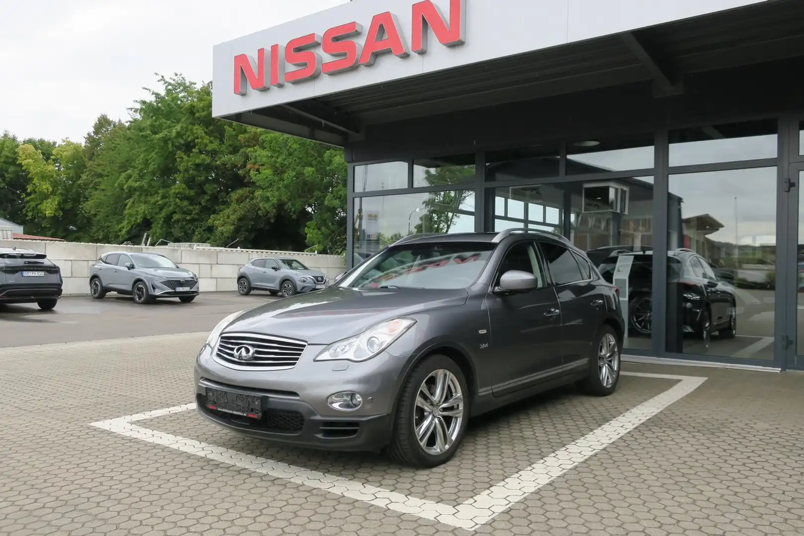 Infiniti QX50 3.0d GT Premium NAVI BOSE SHZ 360 AHK MEMORY Grau - 2